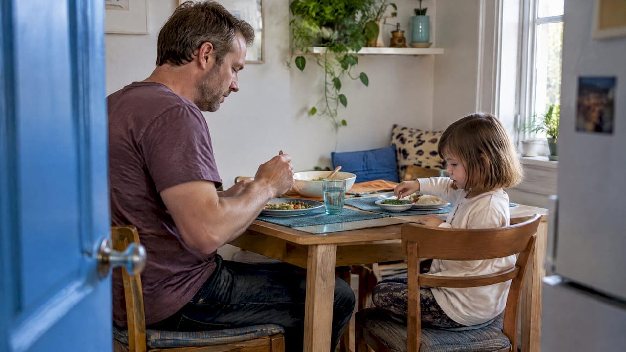 Pressure at Meals: How to Ease Mealtime Stress With Your Child